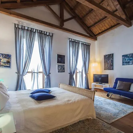 Centro Storico Via Manno Appartamento