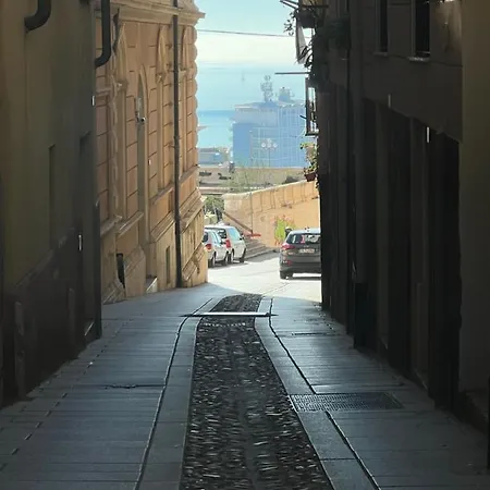 Appartamento Centro Storico Via Manno