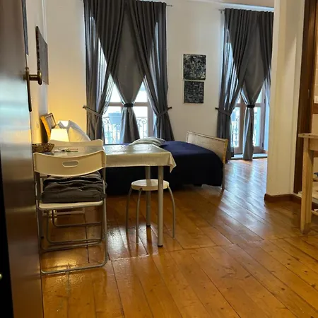 Centro Storico Via Manno カリアリ