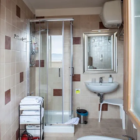 Centro Storico Via Manno Appartamento *