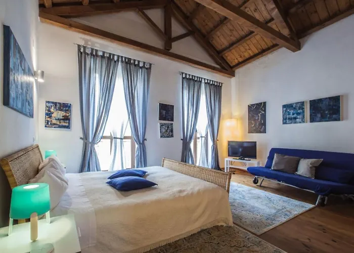 Centro Storico Via Manno Apartment